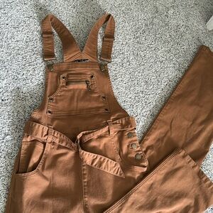 Buffbunny Over Alls Regular